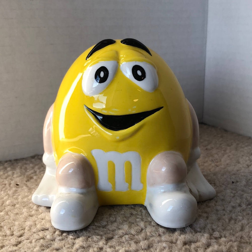 M&M dish scrubbie holder